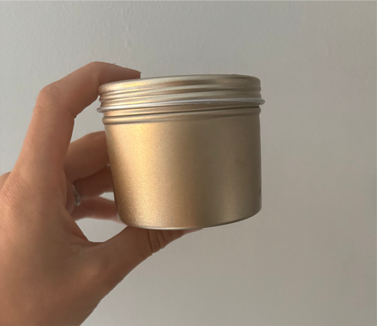 Gold Candle scented in Spring in Paris